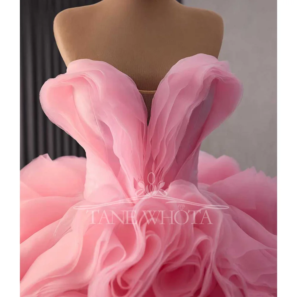 فستان حفلة موسيقية وردي على شكل قلب بدون أكمام مع رباط من الخلف وكشكشة فستان سهرة فاخر قابل للتخصيص للنساء