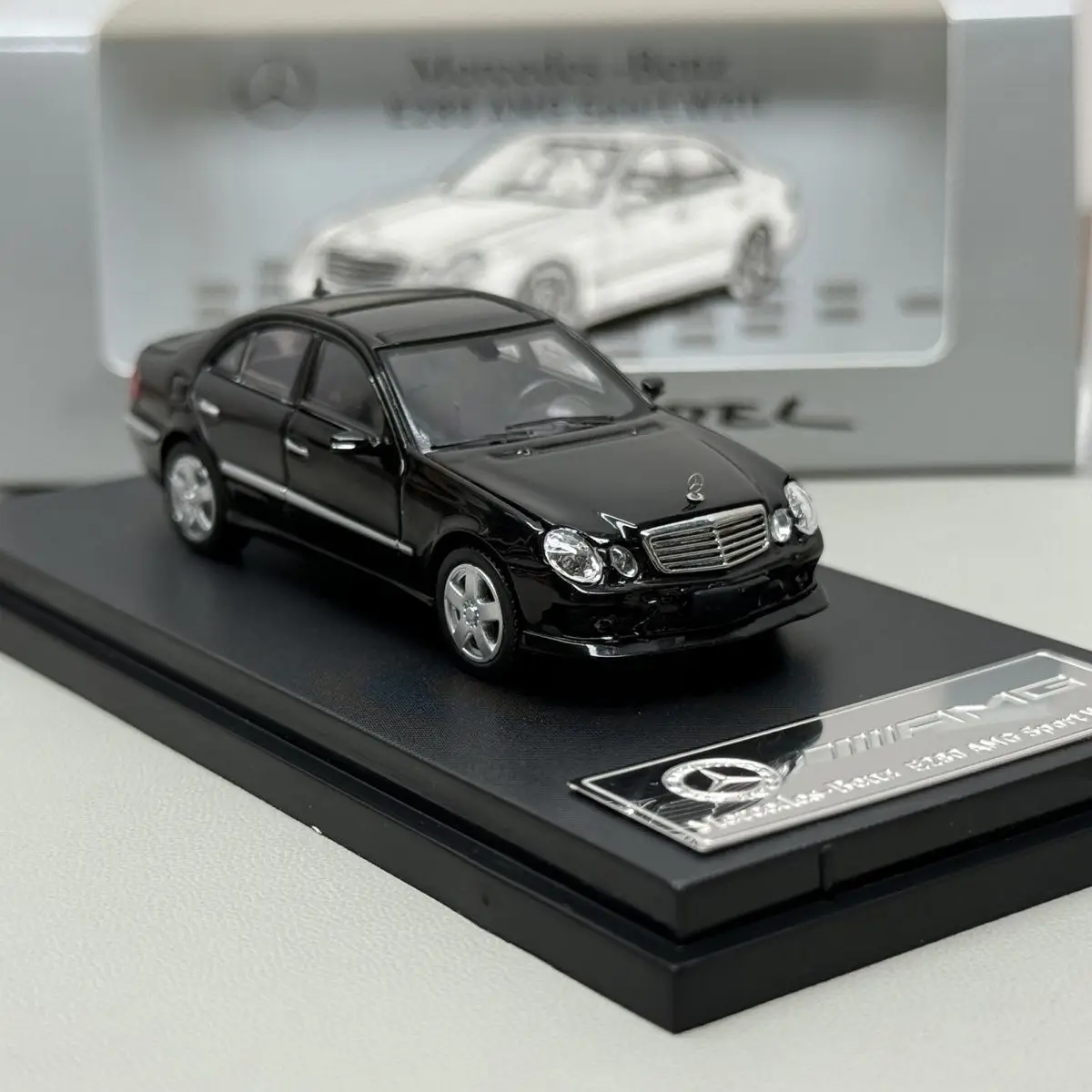 

Glory Model 1/64 E280 sport W211 Alloy Car Diecasts & Toy Vehicles Car Model Miniature Scale Model Car For Children