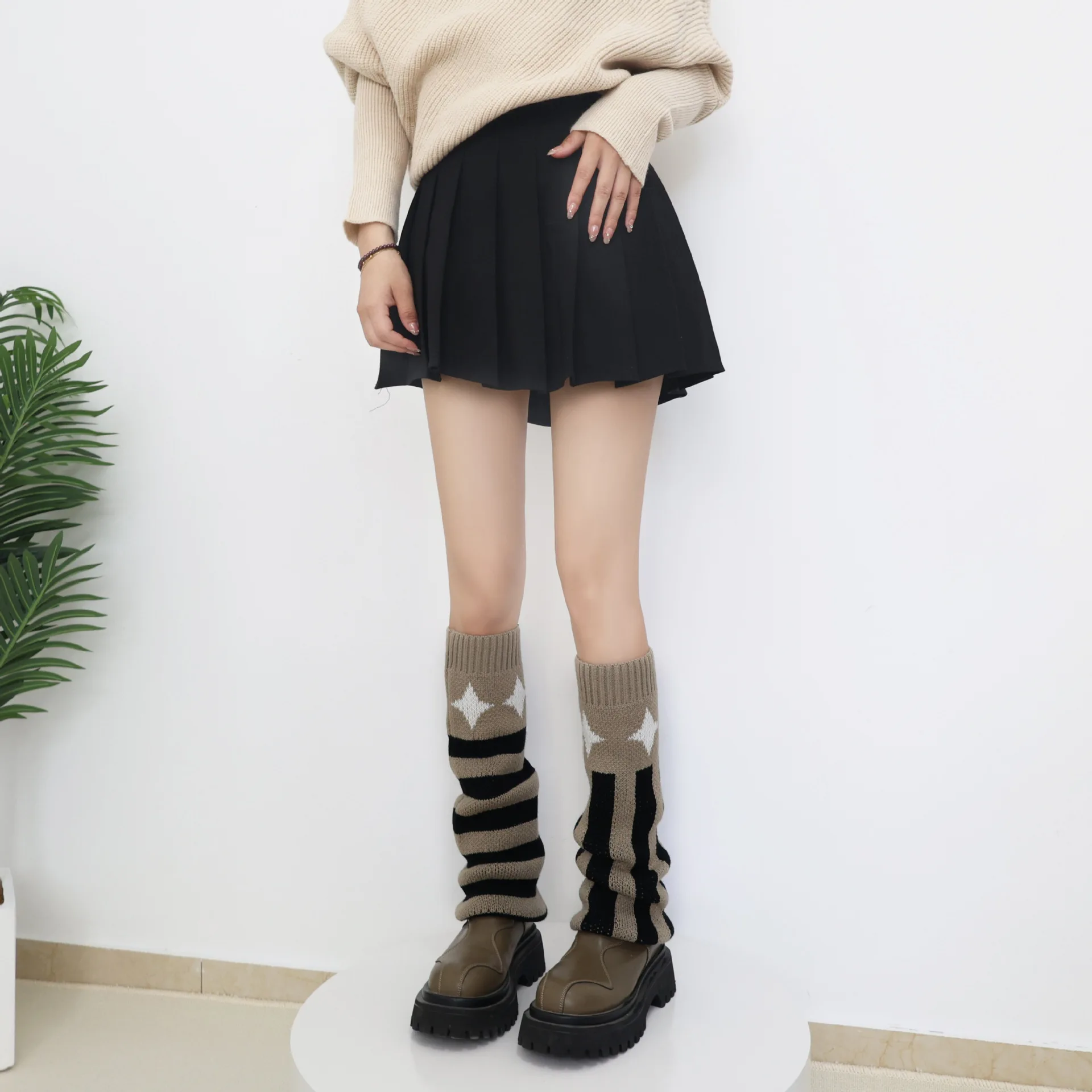 Autumn Winter New Retro Pile Socks Women's American Trendy Cool Irregular Knitted Foot Covers Wide-leg Striped Leg Warmers Gift