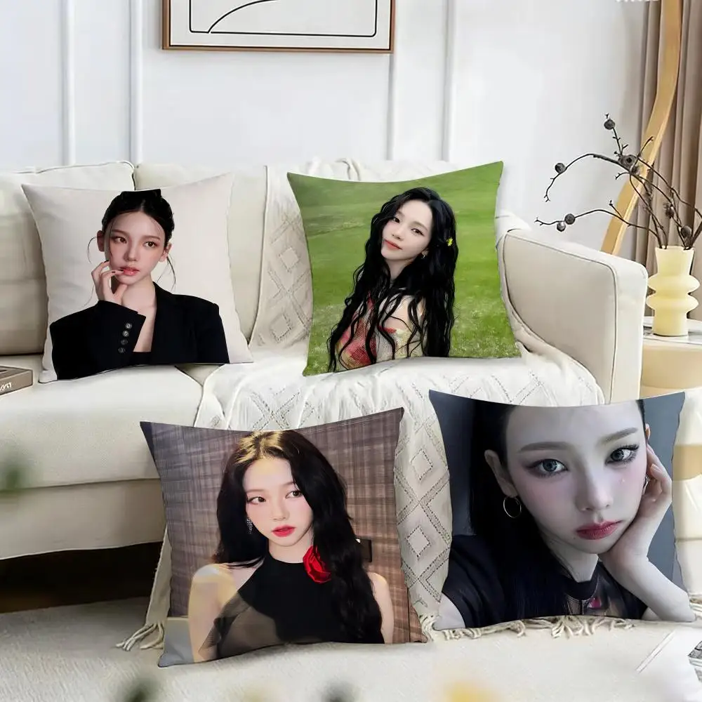 Karina - Funda de cojín aespa Funda de almohada de felpa reversible - Para coche, sofá, dormitorio, perfecta como regalo.