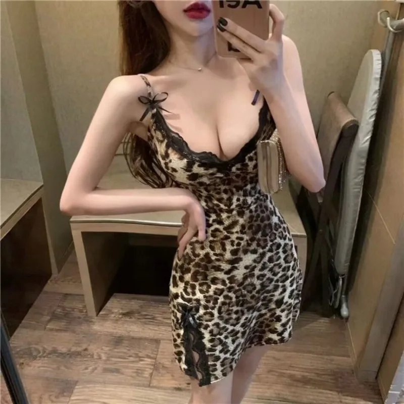 Sexy Women's Pajamas Lace Leopard Print Summer Thin Pajamas Slim Suspenders Hip Skirt with Chest Pad Sleepshirts Antibacterial