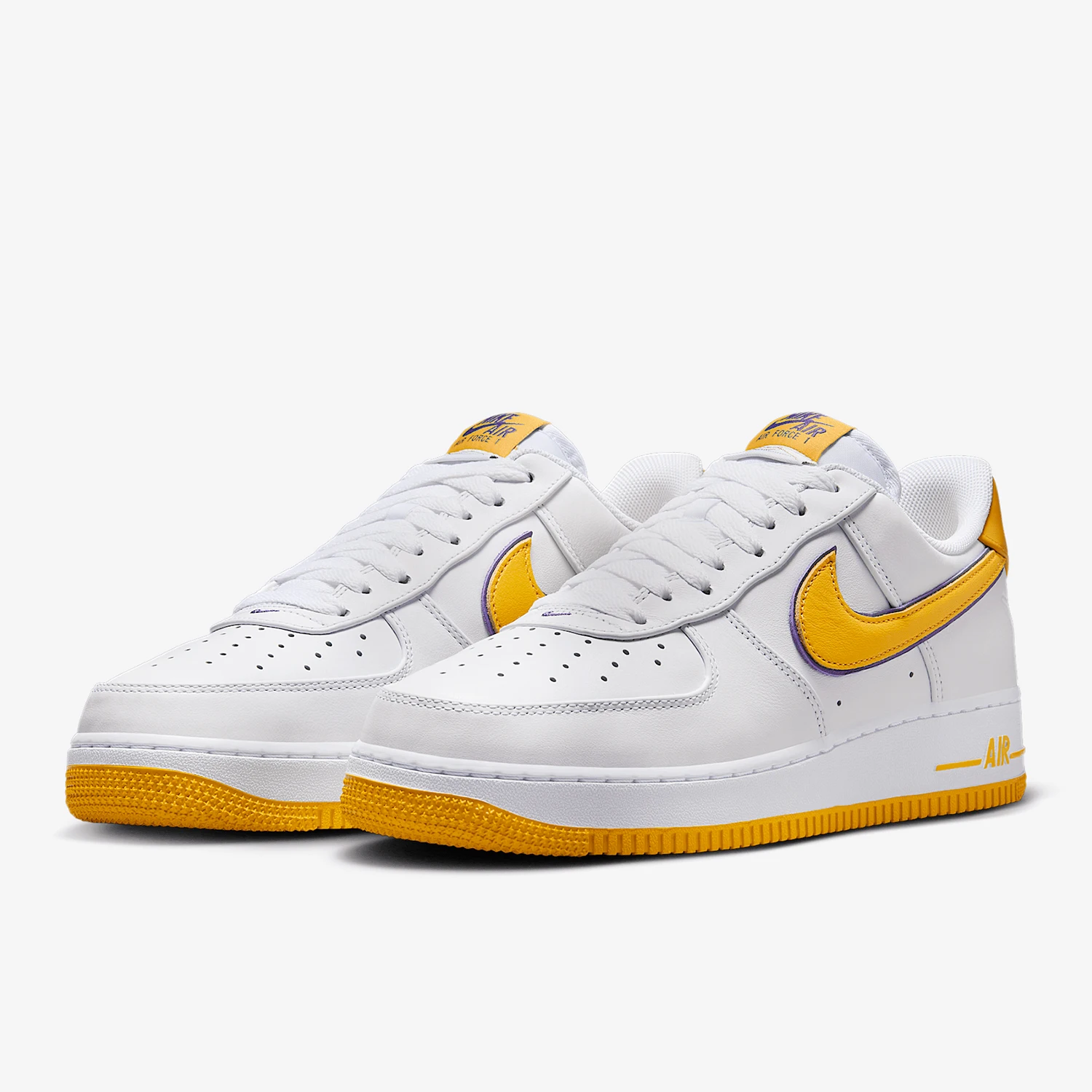 

Мужские повседневные кроссовки Nike Authentic Air Force One с низким вырезом FZ1151-100
