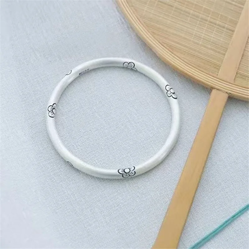 

9999 Silver Ancient Method Plum Blossom Hand-Carved Bracelet Women Matte Antique Style Closed Solid Bangle