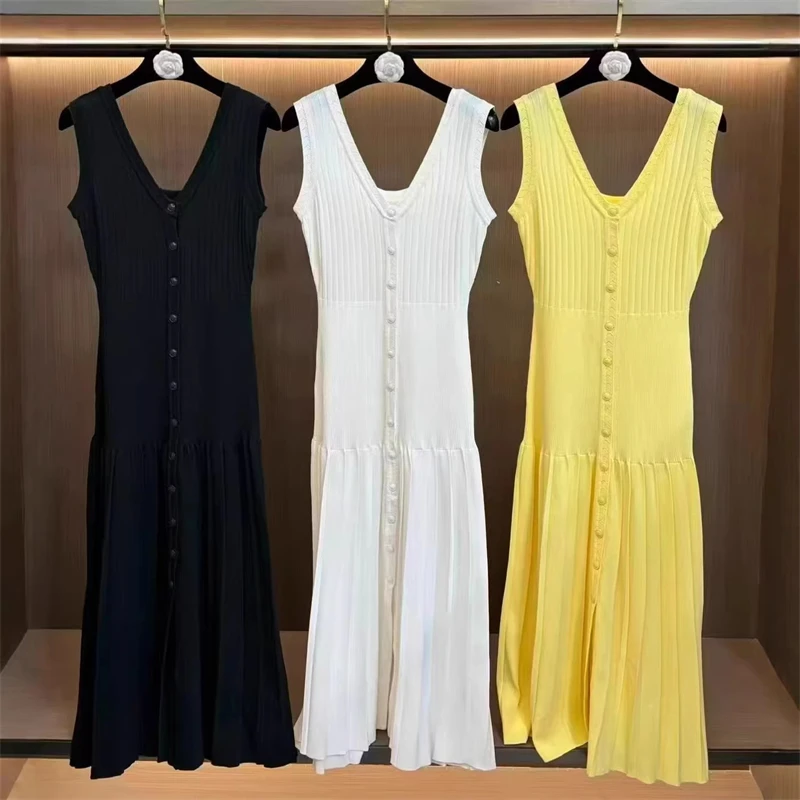 Spring 2026 Elegant V-Neck Backless Sleeveless Dress High-Quality Fashion Casual Strap Long Dress Versatile Holiday Wear