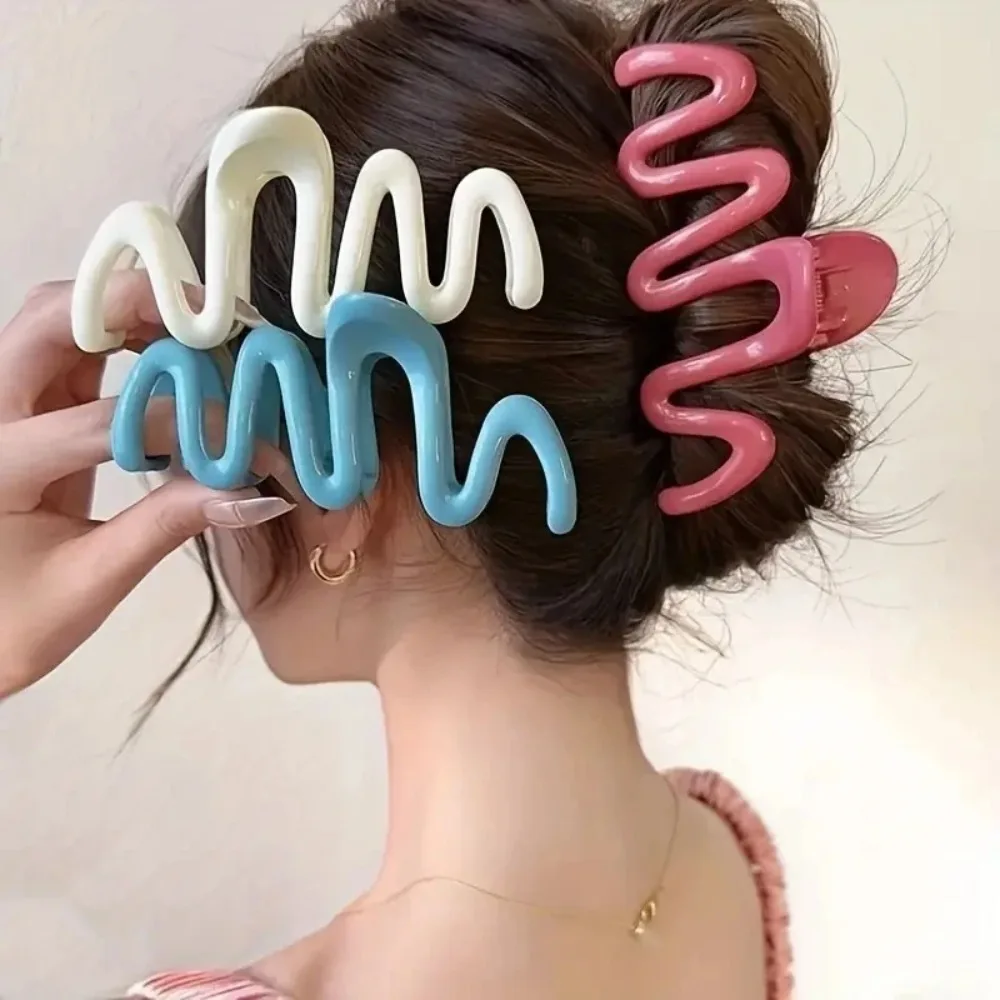 Plastic Wave Crab Claw Clips 10.5cm Korean Shark Hair Clips Easy to Use Elegant Geometry High Ponytail Barrette Hairpin