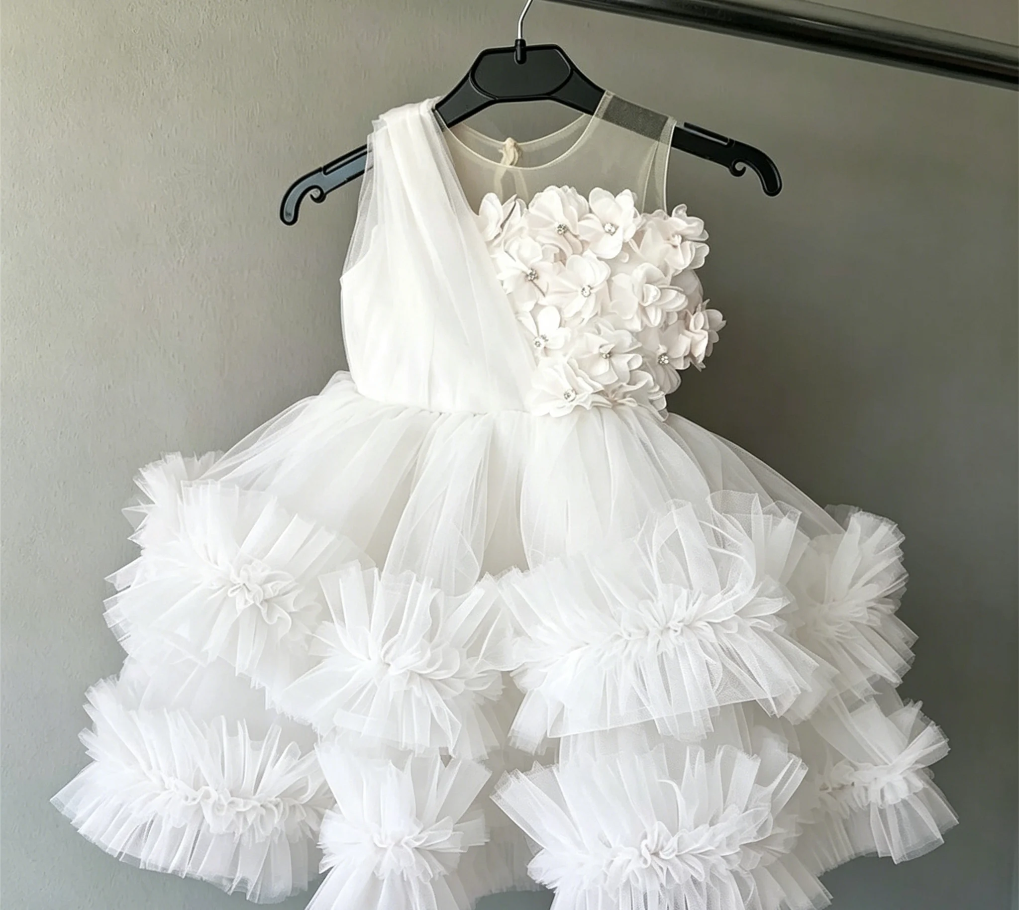Princess Flower Girl Wedding Dress Sleeveless Appliques Tulle Tiered Girls Birthday Party Pageant Toddlers Holy Communion Gown