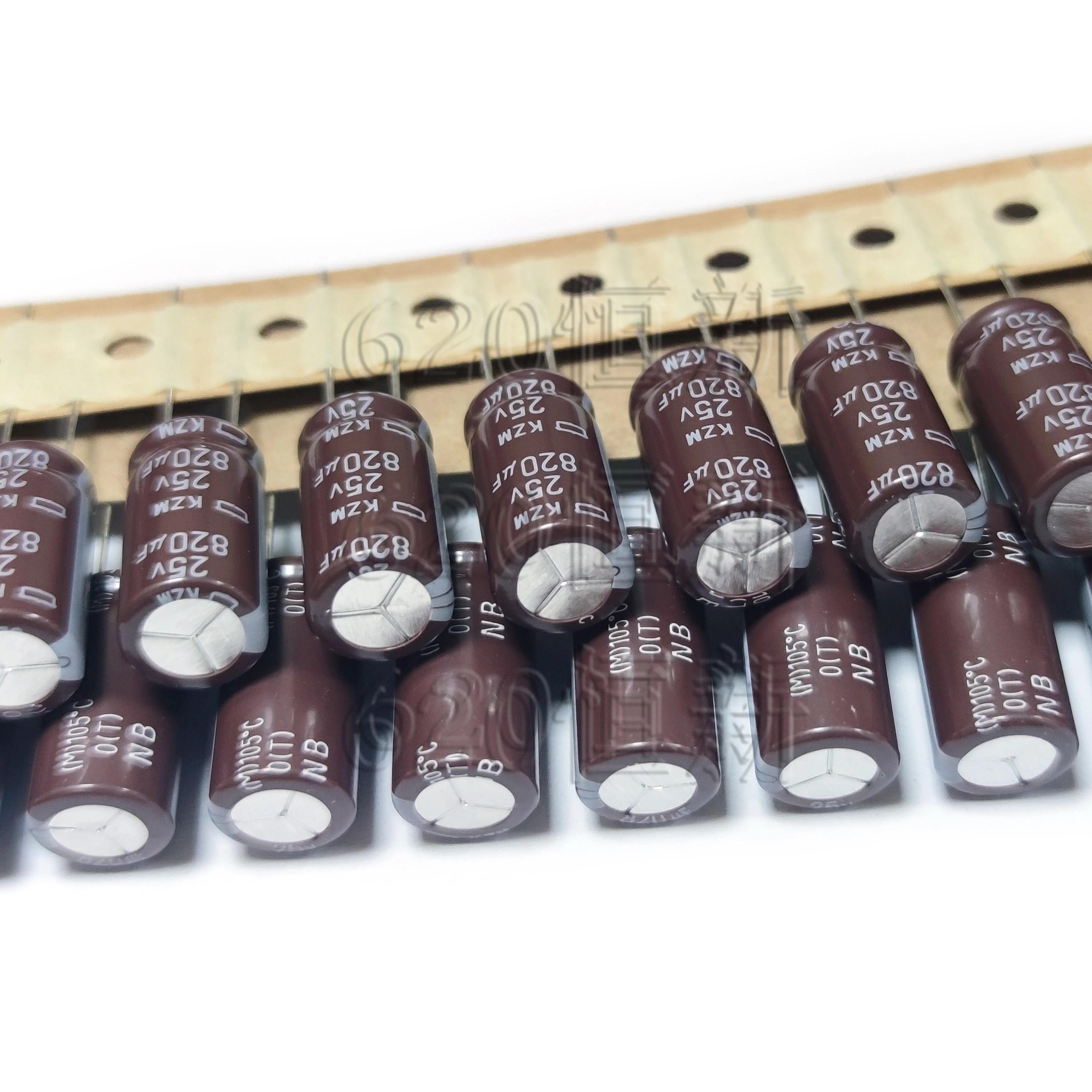 200pcs 25V820UF KZM 10X20-T EKZM250ETD821MJ20S Original New NIPPON CHEMI-CON Electrolytic Capacitors NCC Long Life Low Impedance