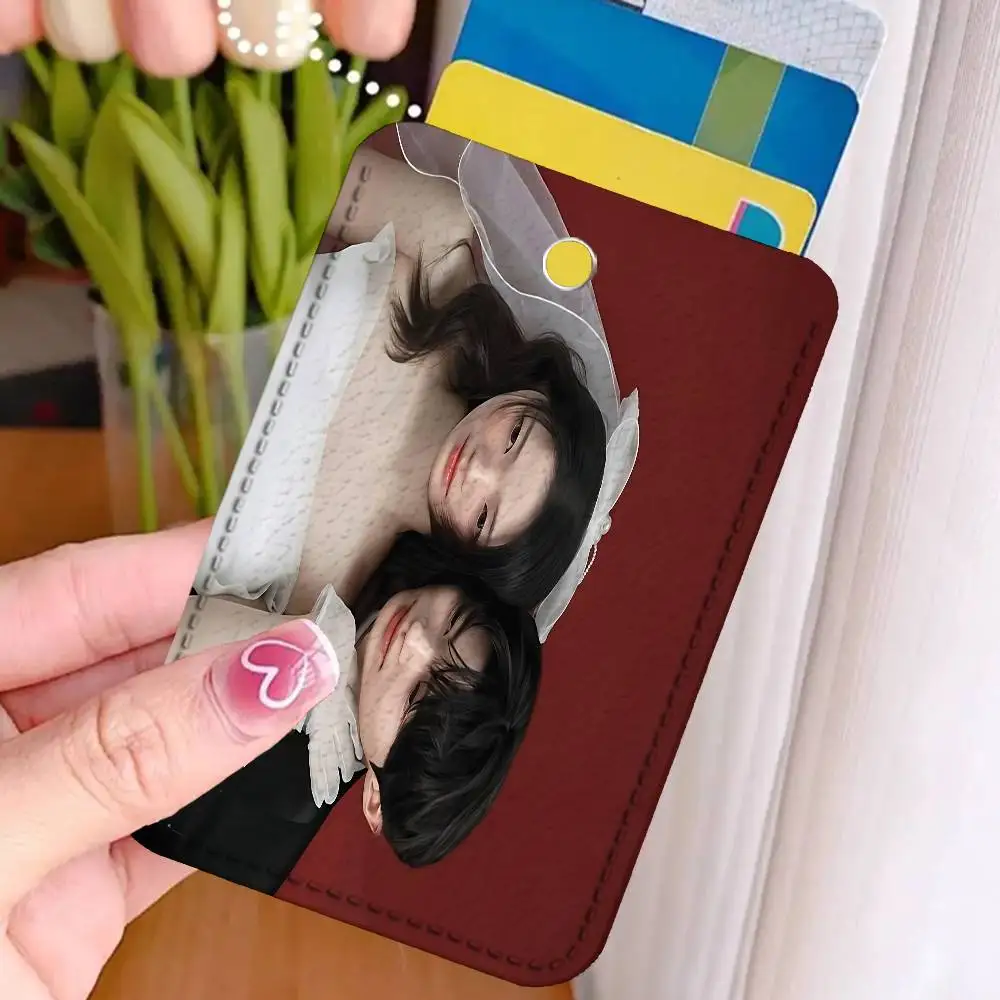 L-Lovely R-Runner TV Premium PU Leather Card for Daily Use Holder Card Case with Metal Carabiner Customizable Design
