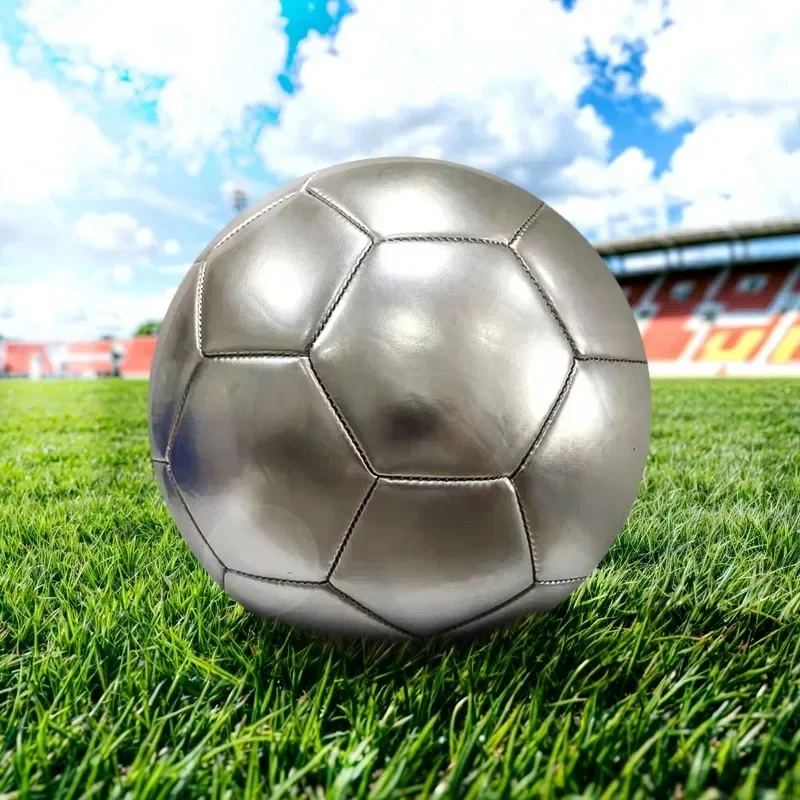 Gouden zilveren voetbalvoetballen Officiële maat 5 PVC voetbalteamtraining Footy Ball Outdoor Match Game Voetbaltraining..
