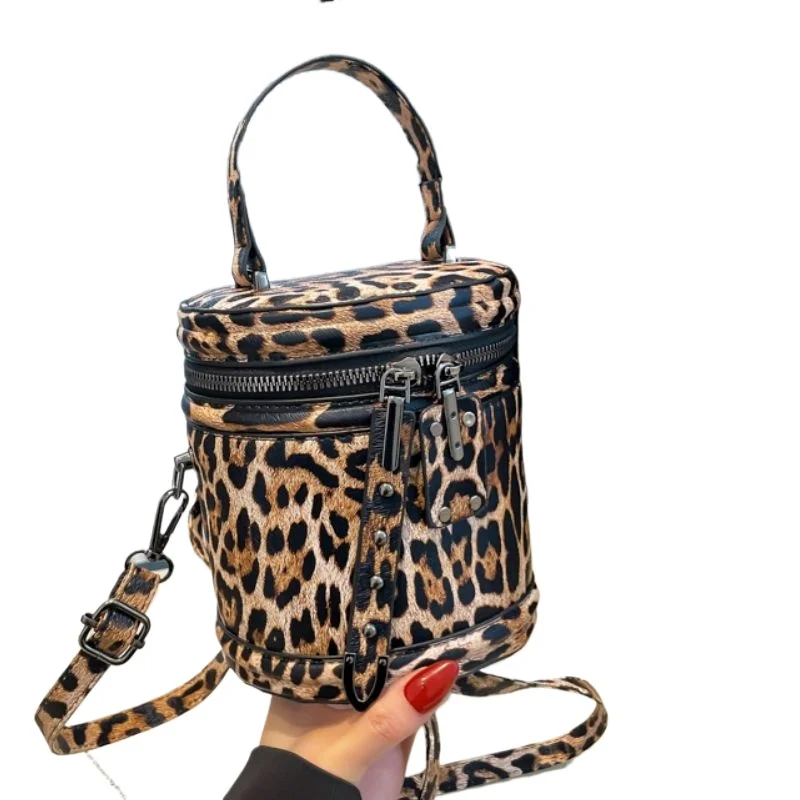 

Персонализированная универсальная маленькая сумка с леопардовым принтом, женская осенне-зимняя нишевая ретро-изысканная модная сумка-ведро через плечо