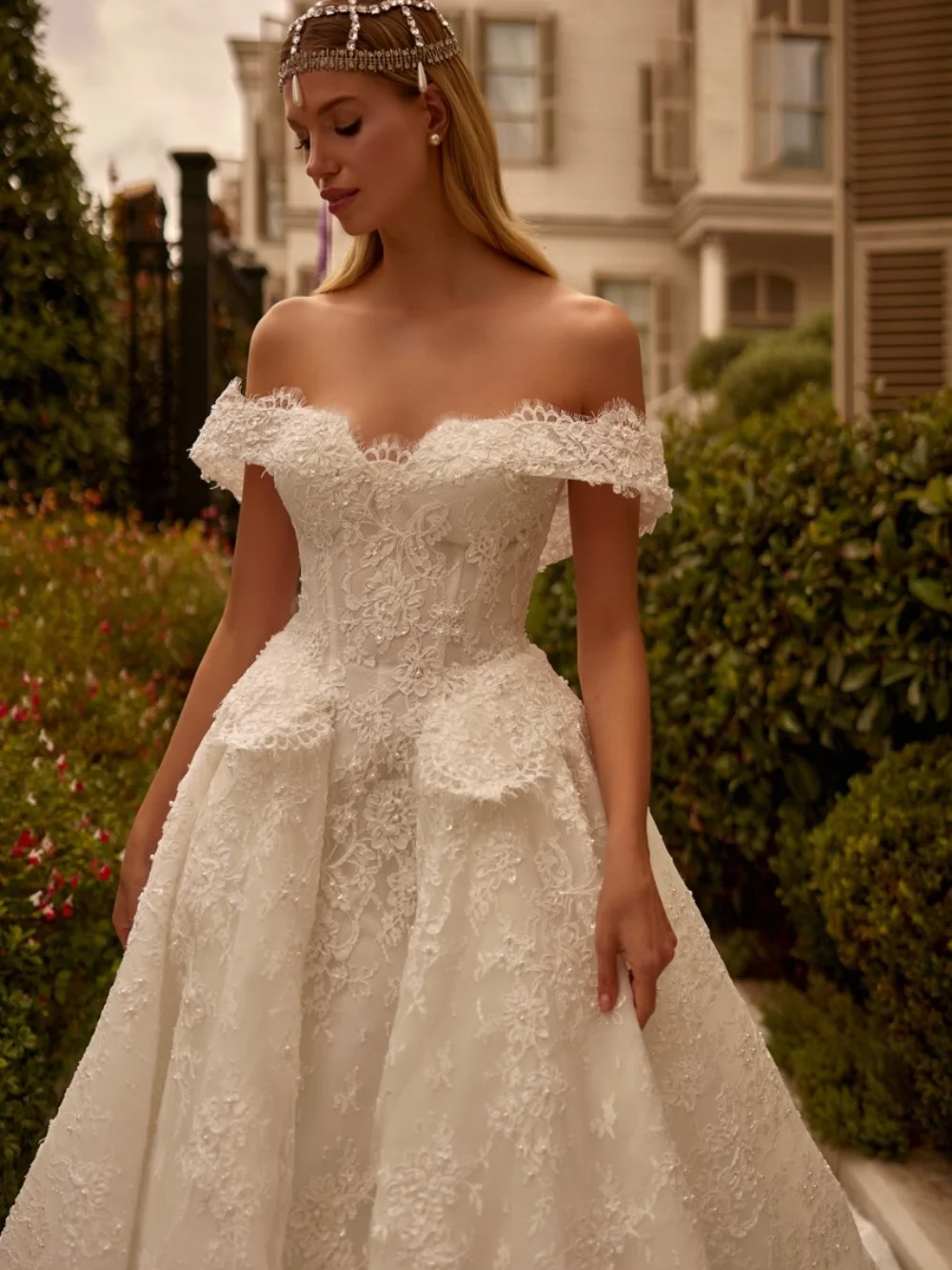 Ivory Delicate Beaded Lace Wedding Dress Princess Dreamy Off Shoulder Bridal Gown 2026 Customized Exquisite Dresses For Bride