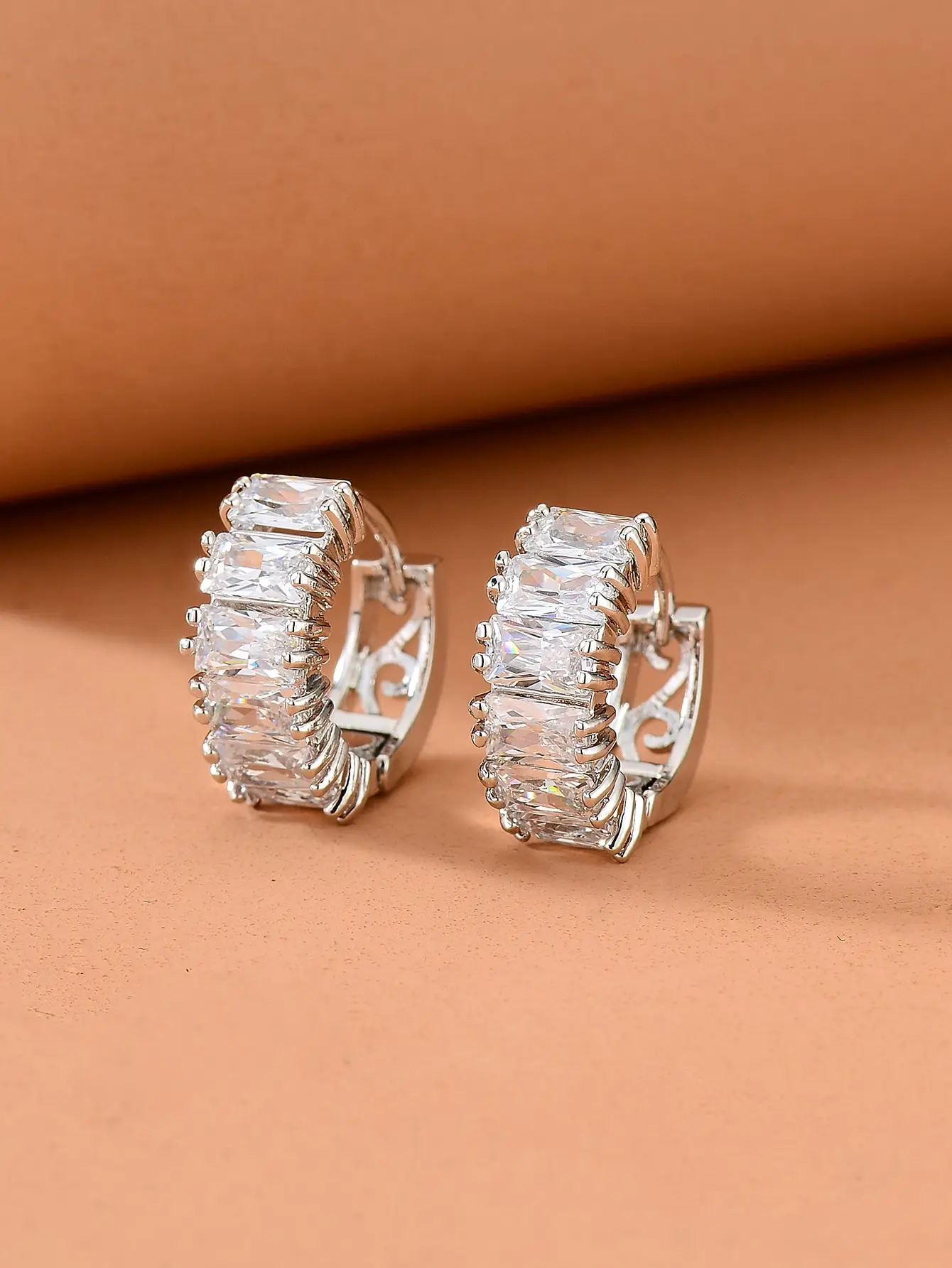 

Серьги-кольца с кубическим цирконием и прямоугольными камнями, серебристые, модные украшения для женщин