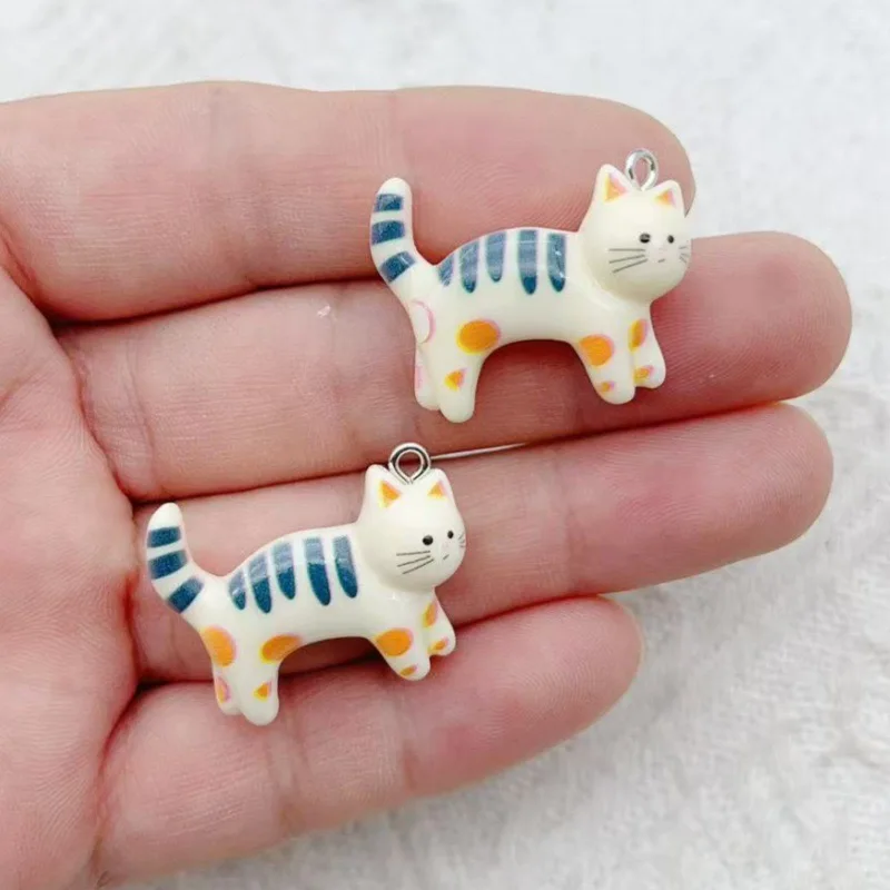 10pcs resin cartoon cat animal jewelry pendant DIY cute little cat pet earrings necklace keychain accessories view 2