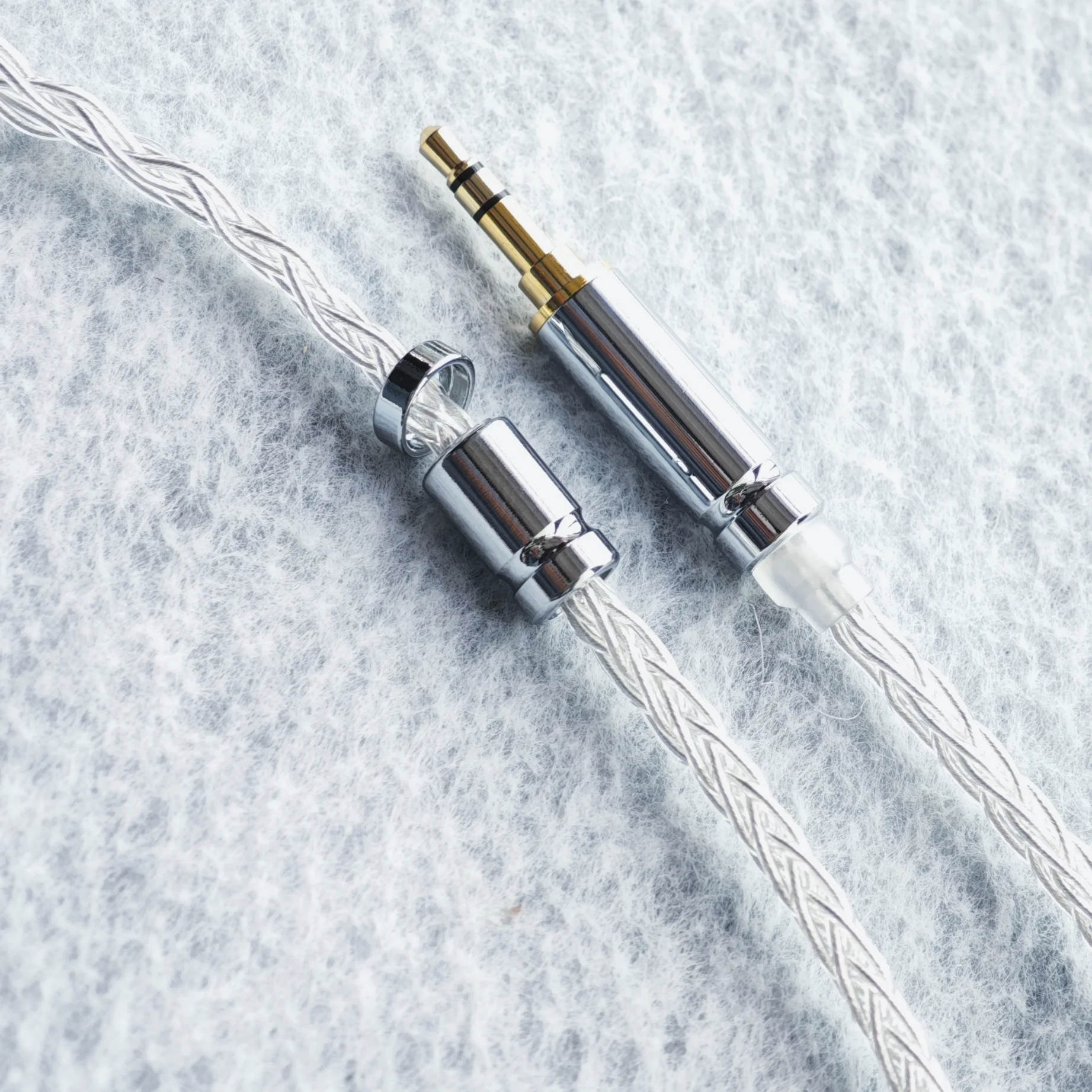 Cavo bianco a 8 core per auricolari FiiO FH1s FD1 JH3 Cavo di aggiornamento HIFI placcato argento OCC 4.4mm Balance 2.5 3.5mm con microfono