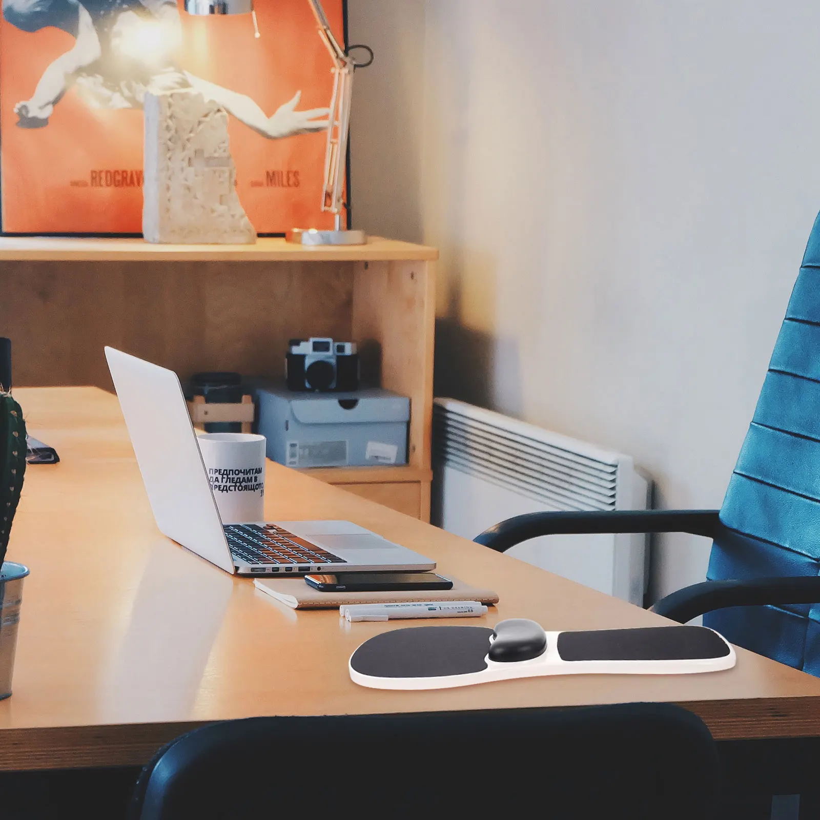 

1Pcs Memory Foam Wrist Rest Pad Ergonomic Design Smooth Comfortable Arm Support Frame Alleviating Fatigue Black