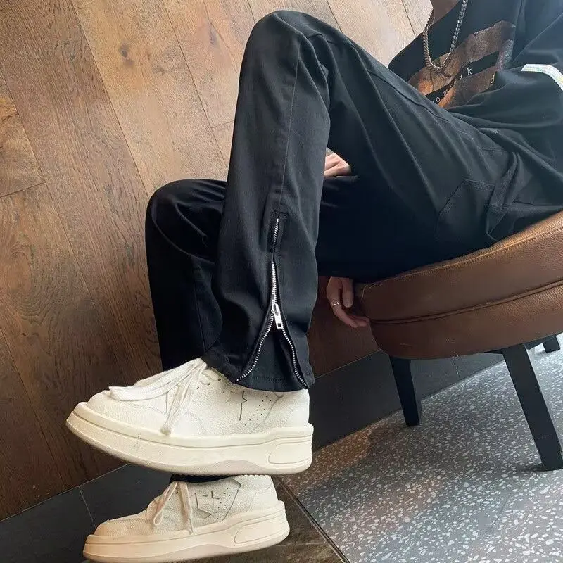 

Мужские повседневные брюки свободного кроя с прямыми штанинами, американским боковым молниевым разрезом и функциональным дизайном для уличного стиля