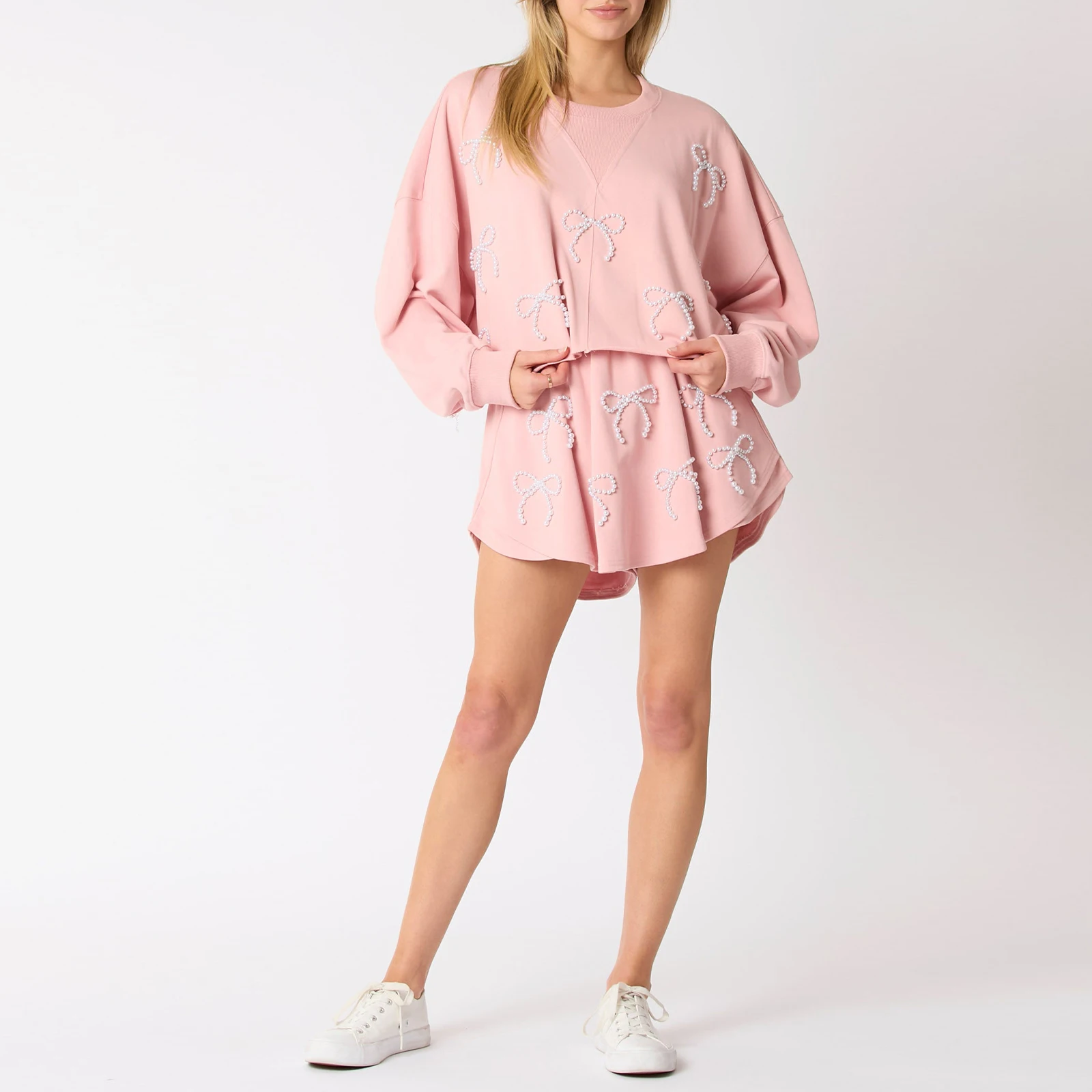 Lässige 2-teilige Outfits für Damen, langärmeliges Sweatshirt mit Perlenschleife und Shorts, Streetwear