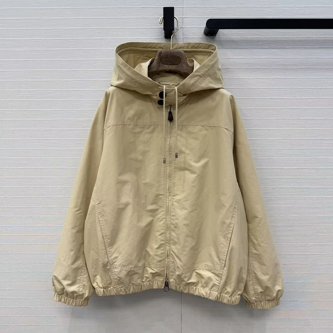 

Новая весенняя куртка 2026 года в стиле Old Money: однотонная, свободного кроя, женская, с капюшоном, на молнии, с длинными рукавами, повседневная, в стиле ретро, из кожи.