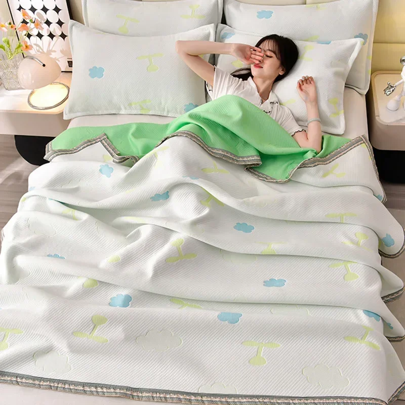 

High Quality Embroidered Summer Cooling Blanket Hight End Knitted Cotton Queen Quilt Quilted Wormwood Fiber Thin Comforter Cool