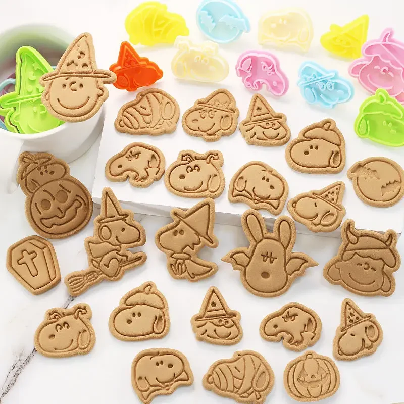 Snoopy Cookies Cutter Set Cartoon Halloween Biscuit Mold Anime Vampire Stamp Kitchen Baking Cute Party Tool DIY Cake Accessories