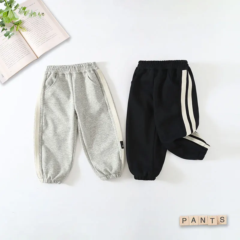 

Осенние брюки для мальчика 2025, новые детские спортивные штаны, модные повседневные штаны для мальчиков осенью и спортивные штаны.