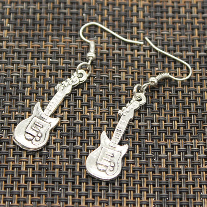 New Fashion Handmade Electic Guitar Flying Wings Skull Guitar Pendants DIY Earrings For Women Party