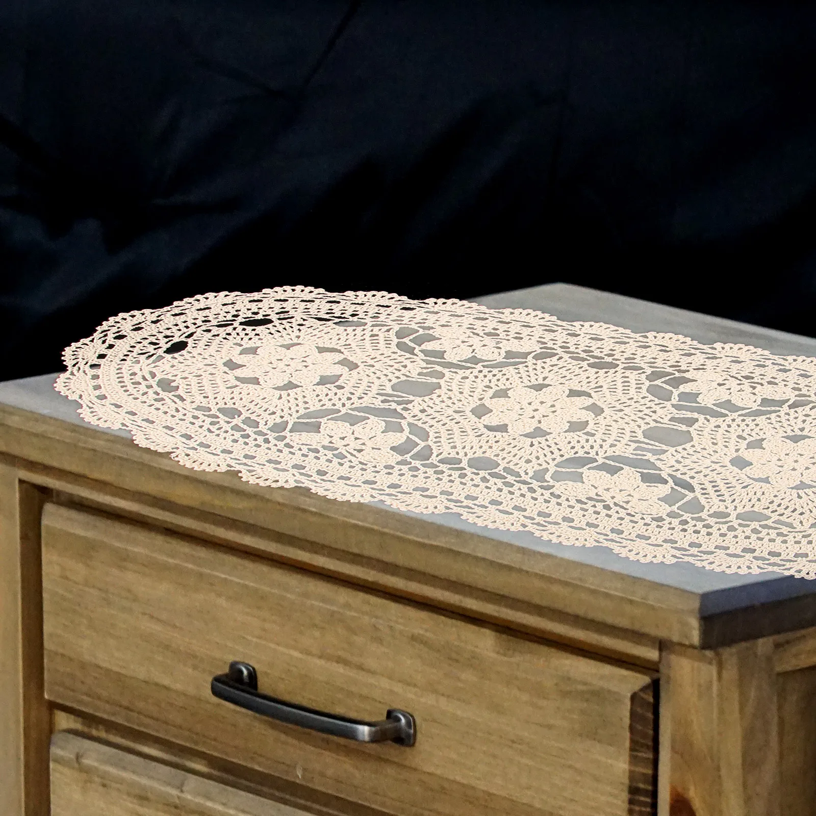 

1Pcs Rustic Cotton Lace Table Runner Ideal for Outdoor Picnics and Home Parties