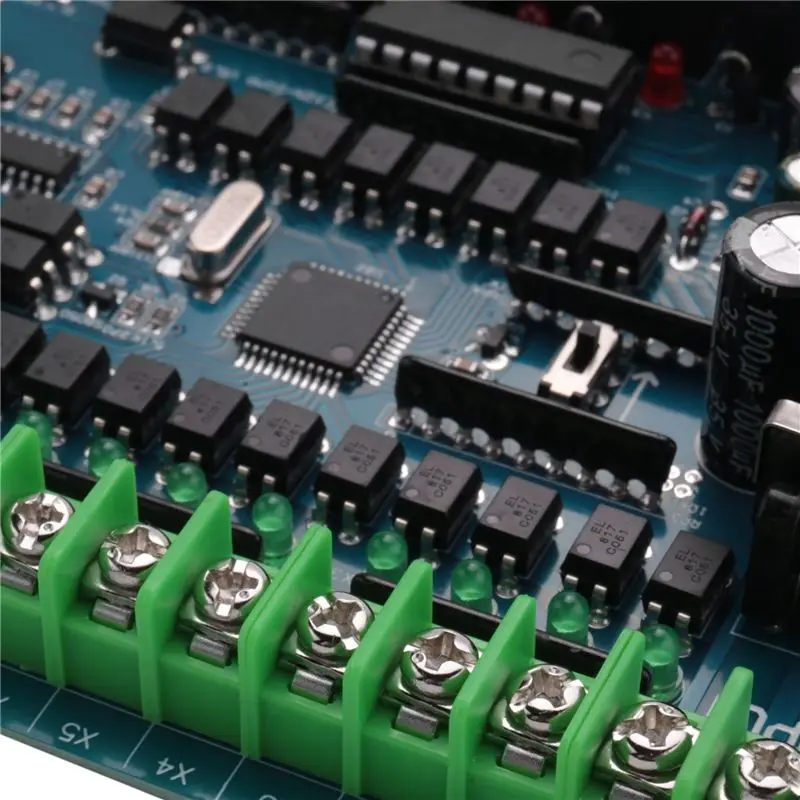 Controller logico programmabile FX2N-20MR Scheda di controllo industriale PLC 12 ingressi 8 uscite 24 V 5 A