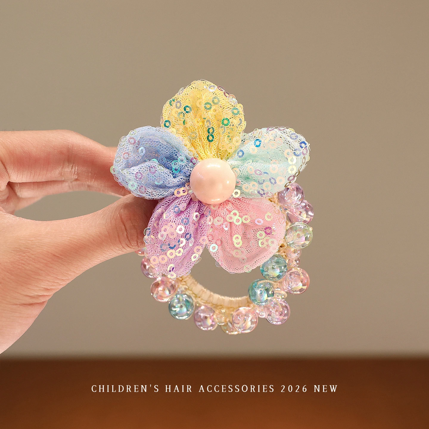 Haargummi mit Pailletten, Schleife und Blumenmuster für Mädchen und Frauen, buntes, perlenbesetztes, elastisches Haarband, Haargummi für Kinder, Prinzessinnen-Haarschmuck, Party-Haaraccessoires. – Detail 7