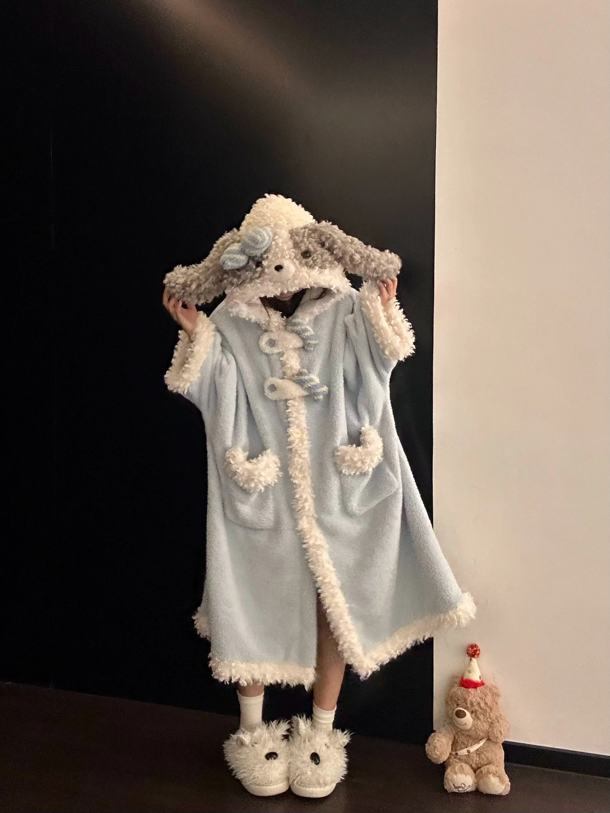 muyou-home-accappatoio-in-pile-corallo-con-cappuccio-e-motivo-a-cartone-animato-ideale-per-l'inverno-in-morbido-tessuto-felpato-perfetto-come-abbigliamento-da-casa-e-da-notte