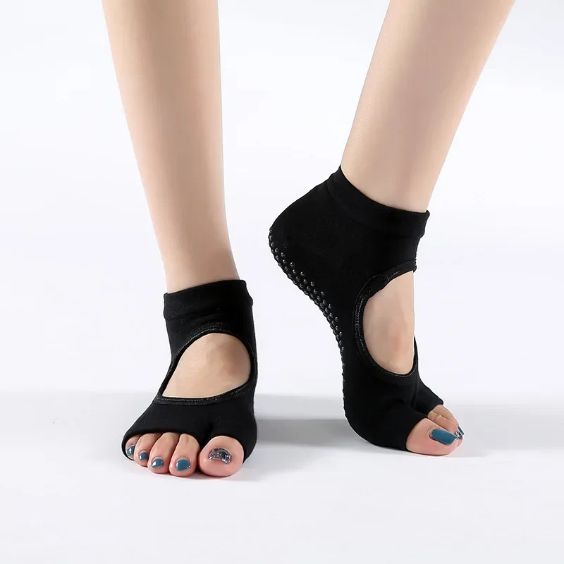 

2025 New Women’s Non-Slip Toeless Yoga Socks | Silicone Grip for Pilates, Ballet Barre & Barefoot Gym Workouts