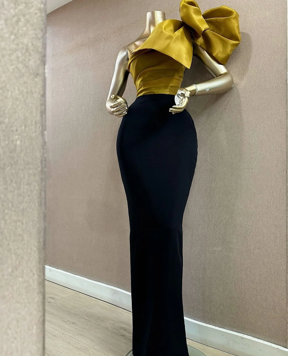 تخصيص مثير جيرسي مستقيم واحد الكتف 3D القوس مساء اللباس جودة عالية أكمام الطابق طول Fساتين Shreta #1