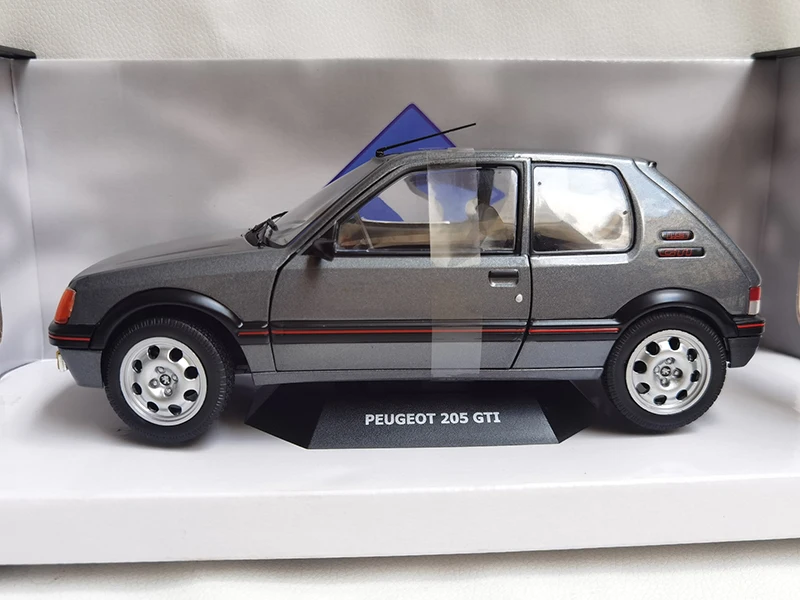 Solido 1:18 Scale 205 GTI Car Simulation Alloy Car Model Diecast Toy Collectible Ornaments