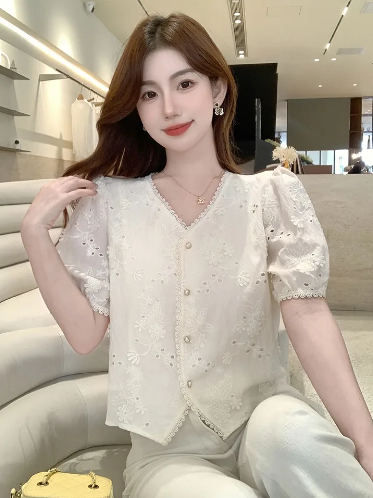 

Летняя женская блузка Design Sensation с кружевными рукавами-фонариками, V-образным вырезом, модная, повседневная, прямого кроя, цельная.