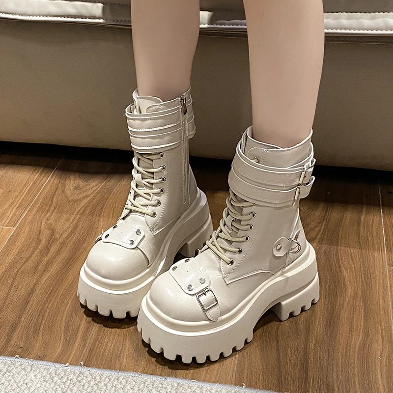 

Versatile Platform Boots Rivet Biker Boots Winter New Round Scalp Buckle Lace Up Side Zip Block Heel Booties