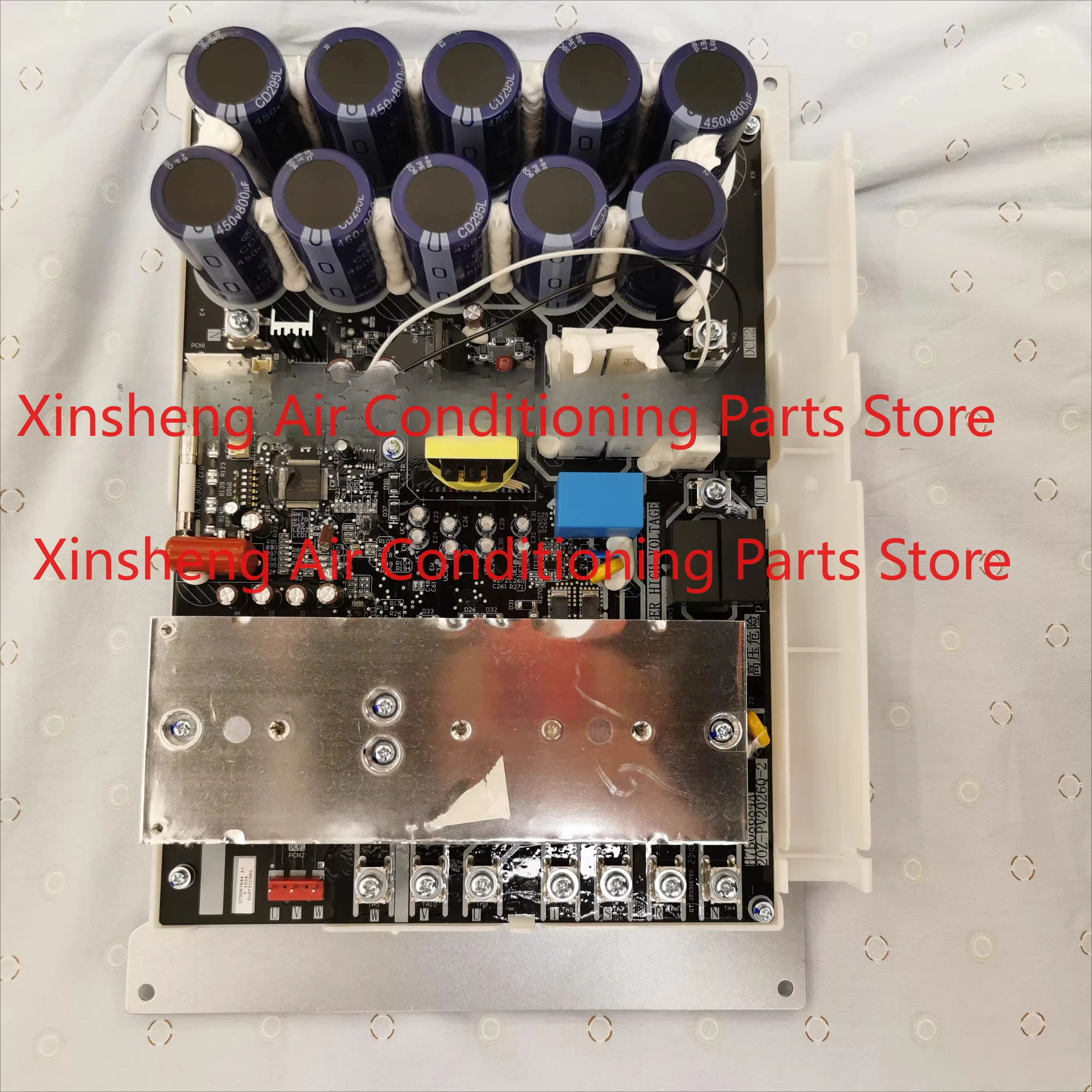 

Suitable for the new Hitachi central air conditioner multi-line frequency conversion module H7B08764A