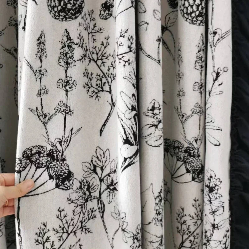 French Retro Luxury Bedroom Living Room Curtains Black and White Pine Cone Jacquard Chenille Curtains Blackout Thick Curtains