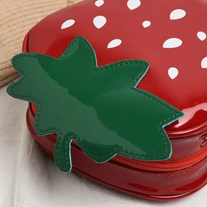 Women's Cute Patent Leather Summer Strawberry Shape Chain Bag Creative Fruit Girl Shoulder Crossbody Bag image 6