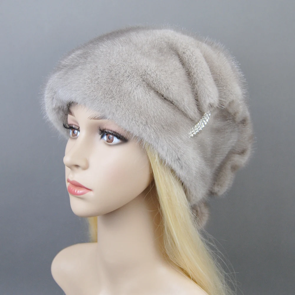 2024 Fashion Hot Whole Genuine Mink Fur Hats Female Winter With Mink Fur Pompons Elegant Luxury High Quality Ladies Beanie Hat