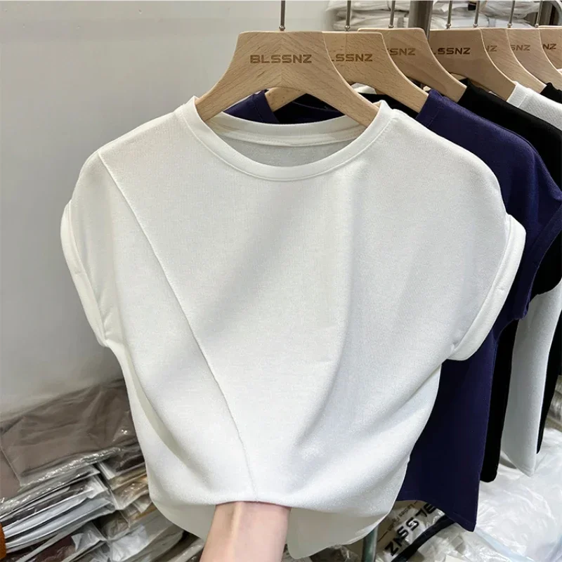 เสื้อยืดแขนสั้นผู้หญิงเรียบง่าย สไตล์ลำลอง เนื้อผ้านุ่ม แมทช์ได้กับทุกชุด เสื้อเบสิคแฟชั่นฤดูร้อน 2026 สีดำ สีขาว