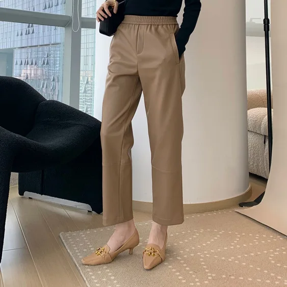 Genuine leather pants for autumn and winter 2024, new urban commuting style with elastic waist design, slanted inset bag,