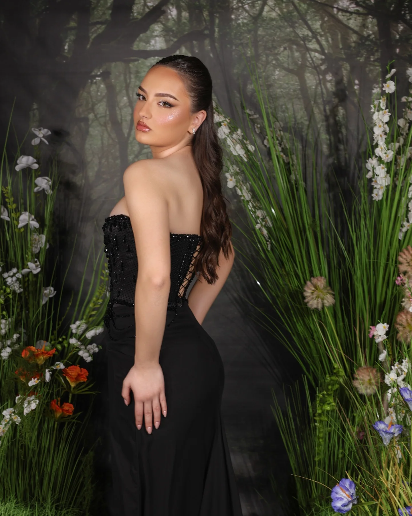 Aangepaste hoge kwaliteit Jersey A-lijn kristallen avondjurk Nieuwe mode mouwloze strapless vloerlengte beroemdheidsjurken