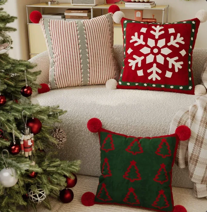 Christmas Pom Pom Cushion Cover Tufted Snowflake Christmas Tree Throw Pillow Cover Red Green Xmas Pillowcase for Sofa Home Decor