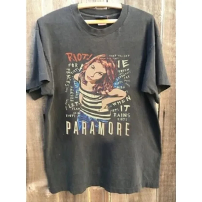 PARAMORE Camisa unisex con estampado gráfico de banda de rock americana en color carbón