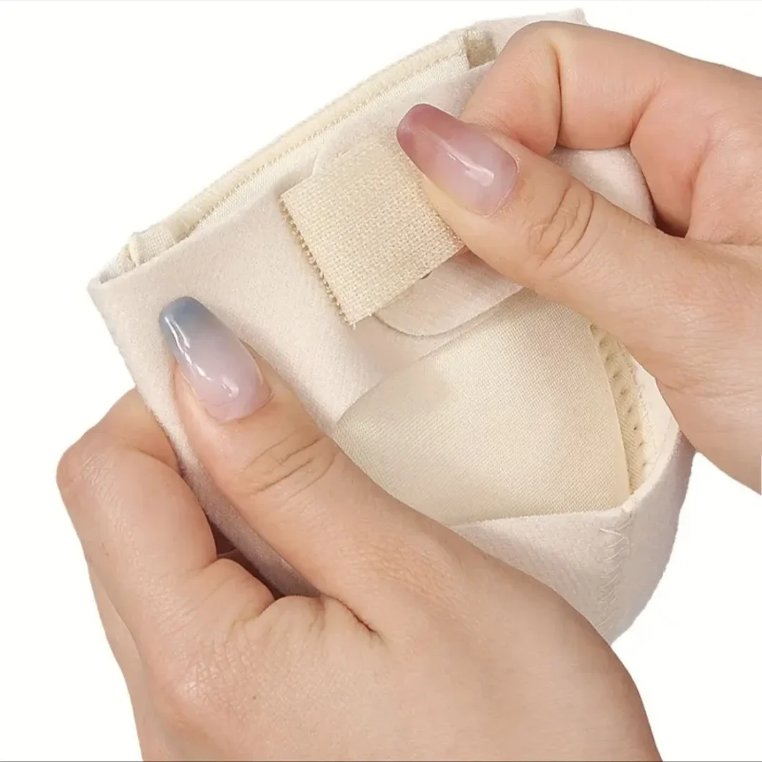 زوج واحد من وسادات الكعب المصنوعة من السيليكون، ممتصة للصدمات، تخفيف ضغط الساق، أشرطة قابلة للتعديل، تمنع الانزلاق النعال