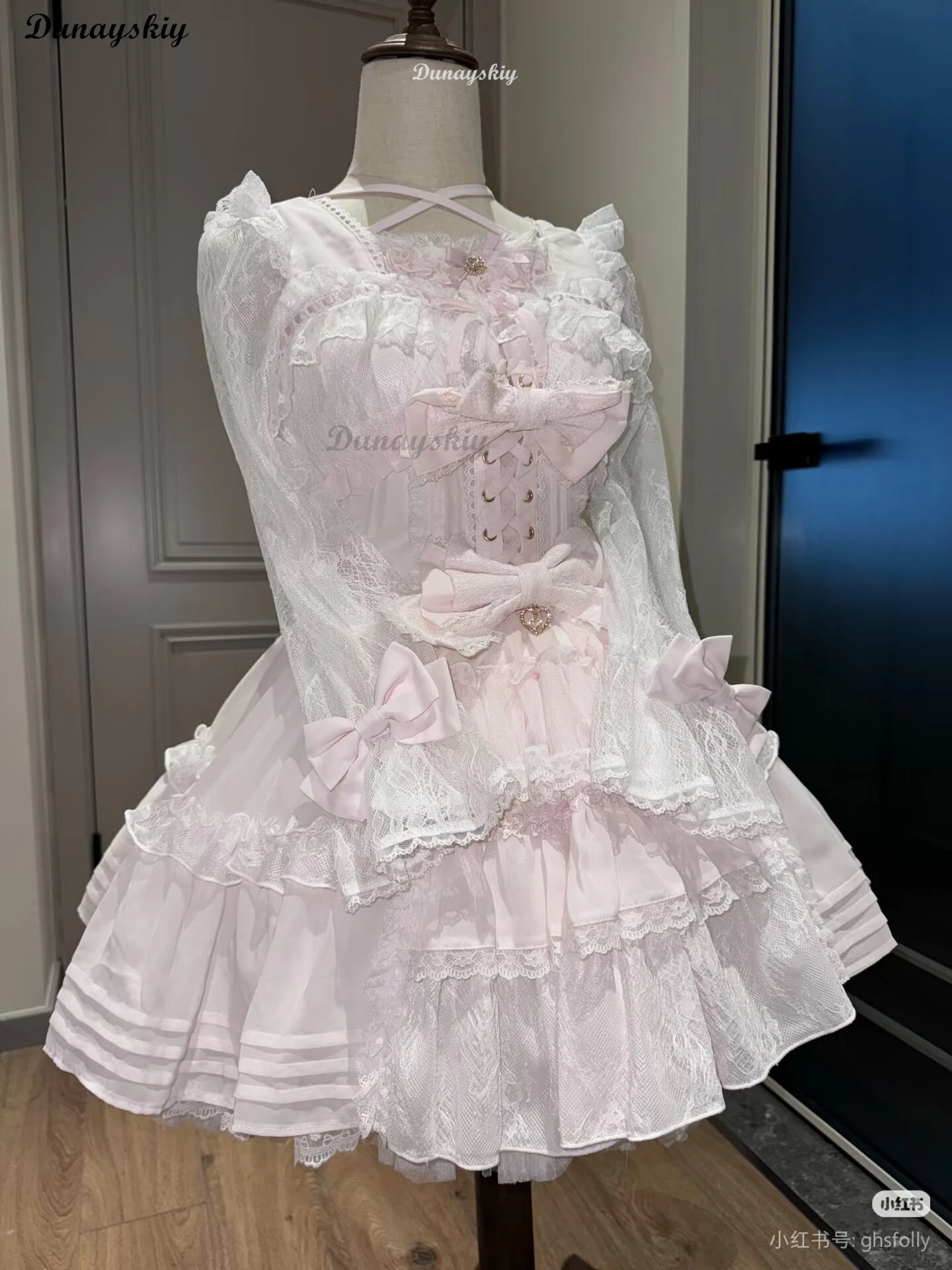 Jirai Kei  Japanese Sweet Cute Lolita Short-sleeve Dress Women Girls New Summer Slimming Height-enhancing Ruffle Trim Bow Dress view 6