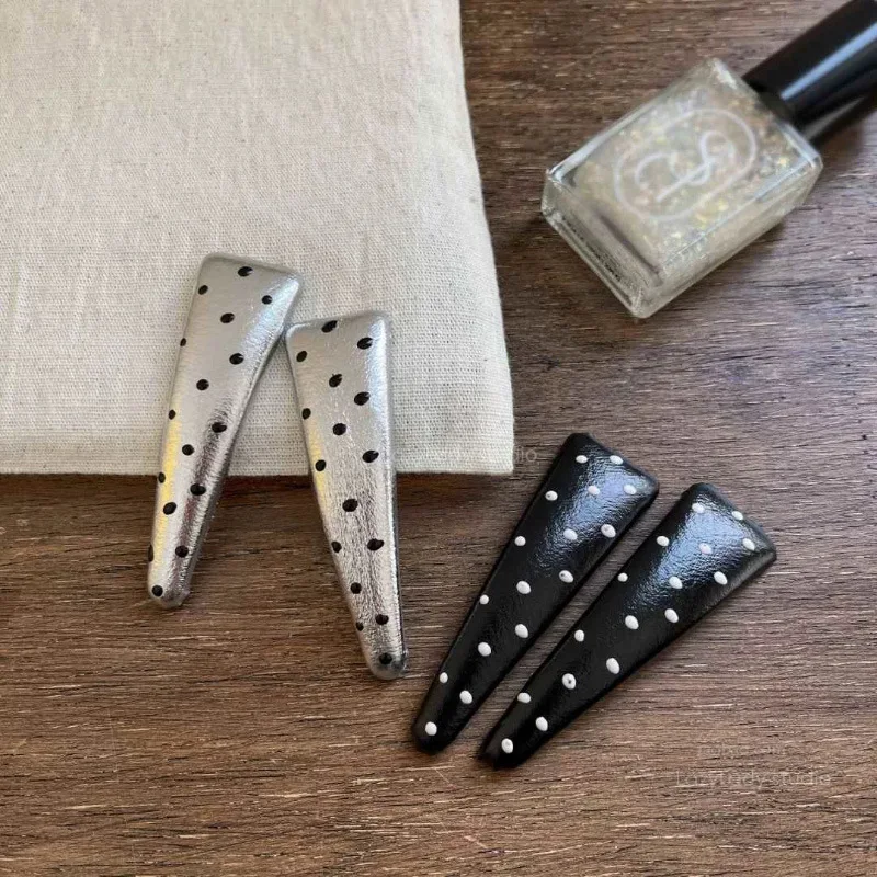 

PU Leather Hair Side Clips Polka Dot BB Clips Barrettes for Women Girls Sweet Bangs Hairpins Side Clips Retro Styling Headdress