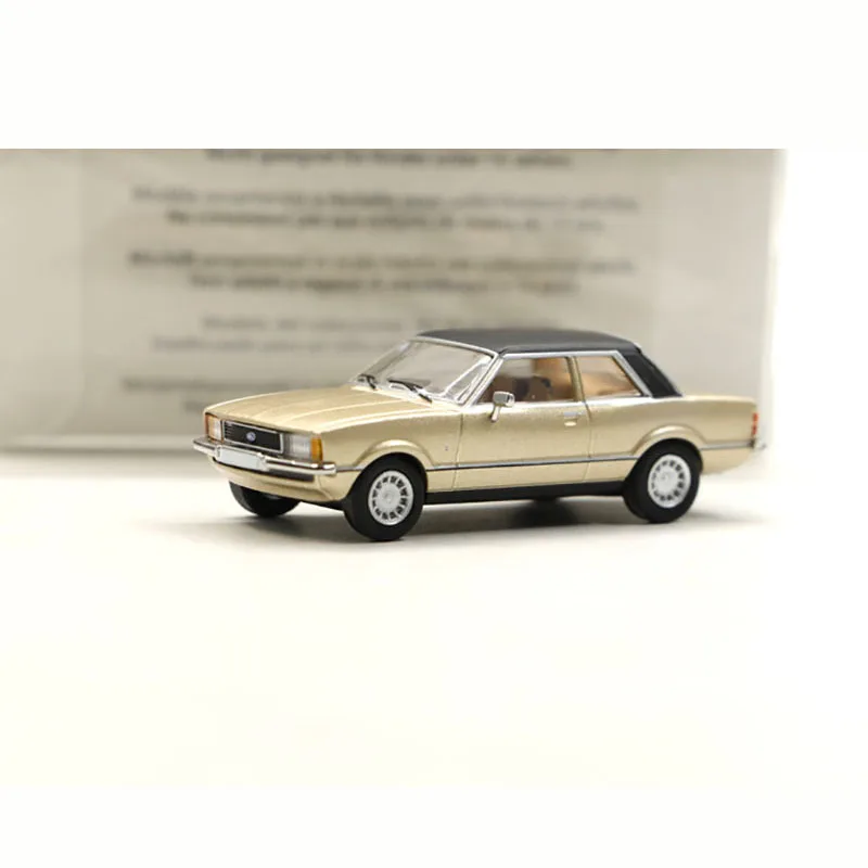 

Resin 1:87 Ford Taunus TC2 Vintage Car Model Adult Classic Collection Static Display Ornament