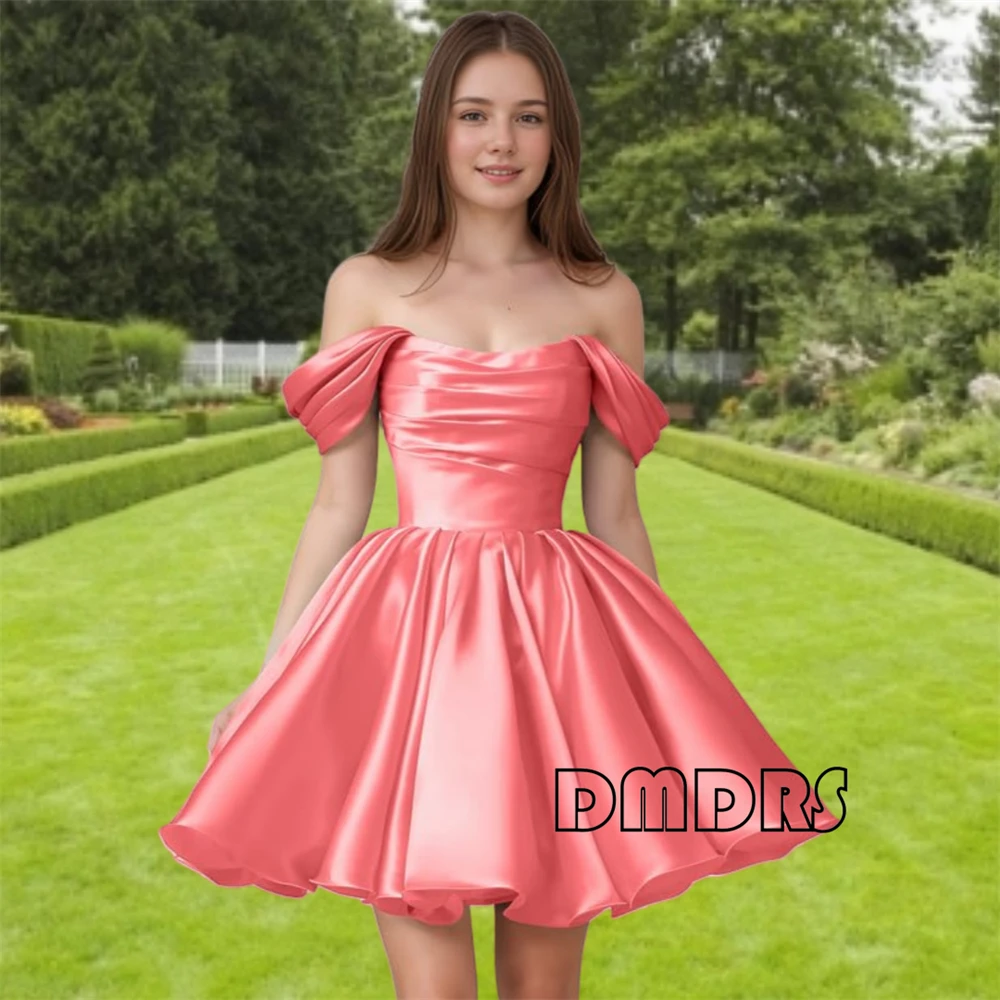 Schulterfreies Heimkehrkleid aus Satin, kurzes Ballkleid, A-Linie, trägerloses, plissiertes Mini-Cocktailpartykleid