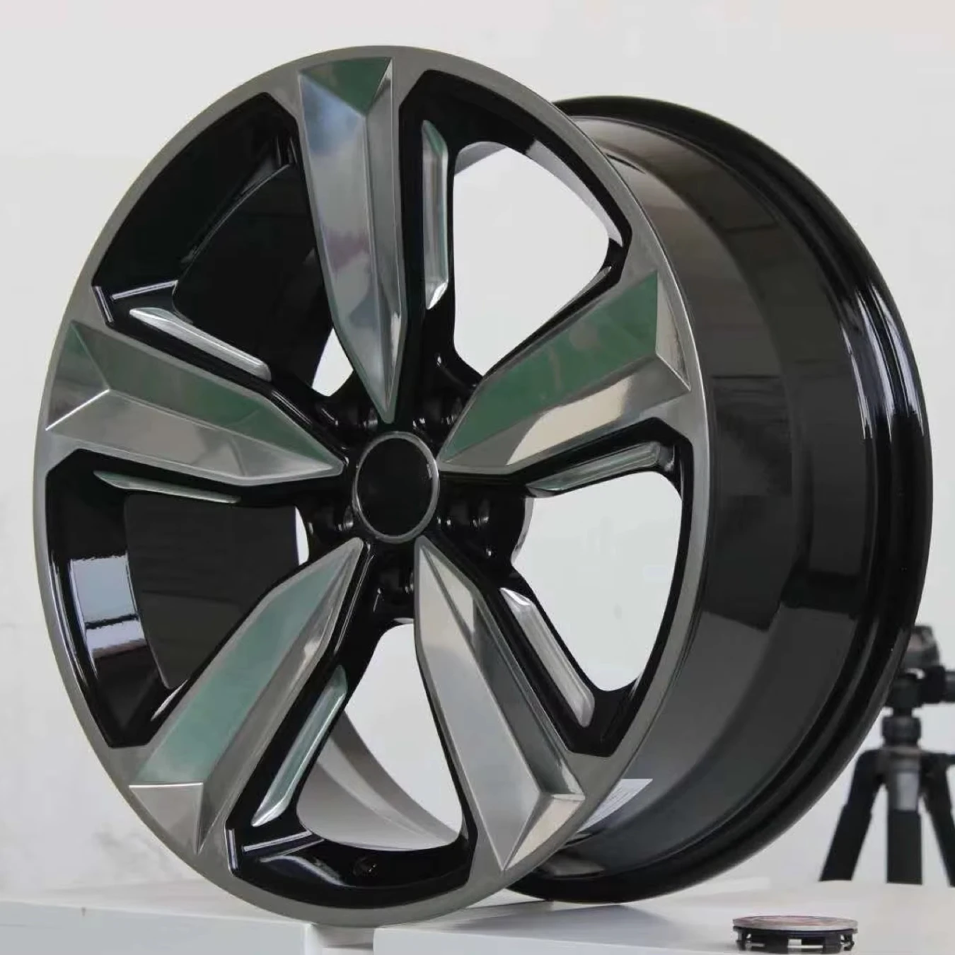 

Gallop 17 18 19 Inch 17*7.5 18*8.0 19*8.5 ET 35 CB 66.45 Factory Made Alloy Wheel Rims Passenger Cars PCD 5*112 for A4 A6 A8